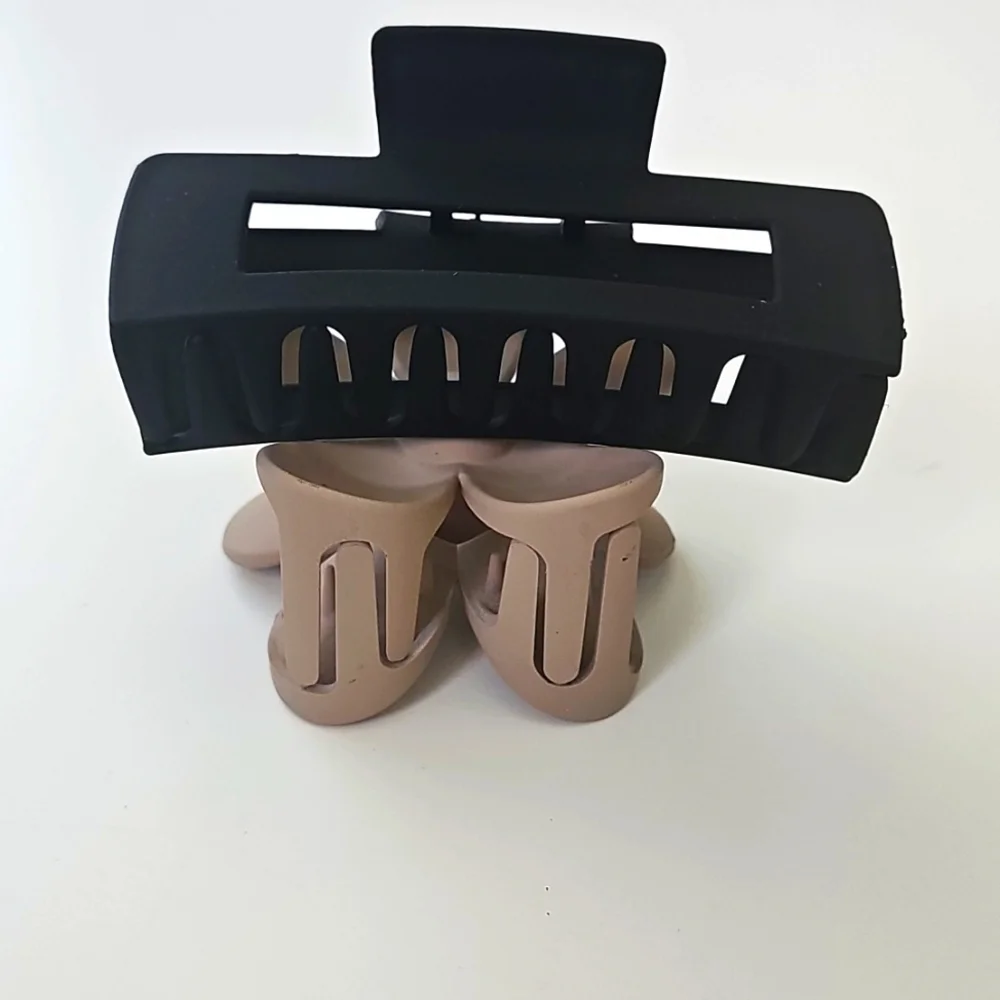 Beige & Black Hair Clips Bundle Of 2
